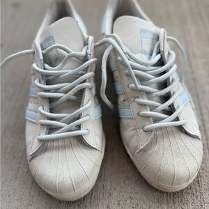 Adidas off-white and Light Blue Sneakers superstar 82